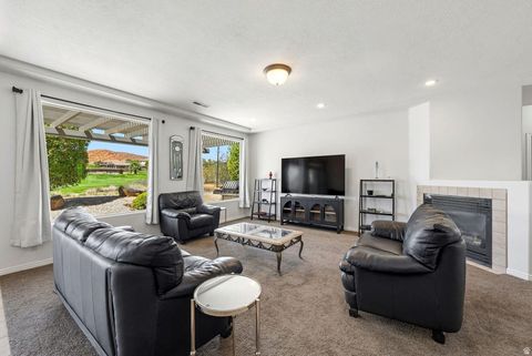 Tiny photo for 1109 N VENTANA DR, Washington, UT 84780 (MLS # 2152215)