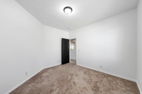 Tiny photo for 1109 N VENTANA DR, Washington, UT 84780 (MLS # 2152215)