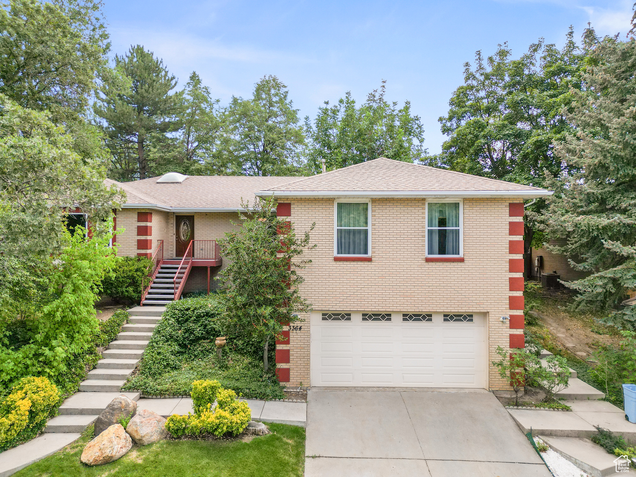 HILLSBOROUGH - Residential