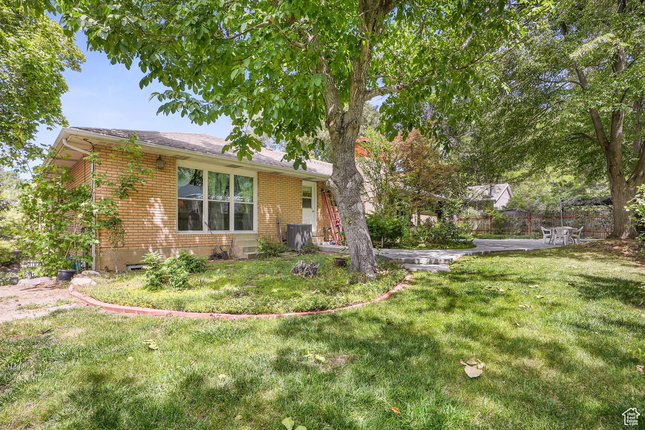 HILLSBOROUGH - Residential