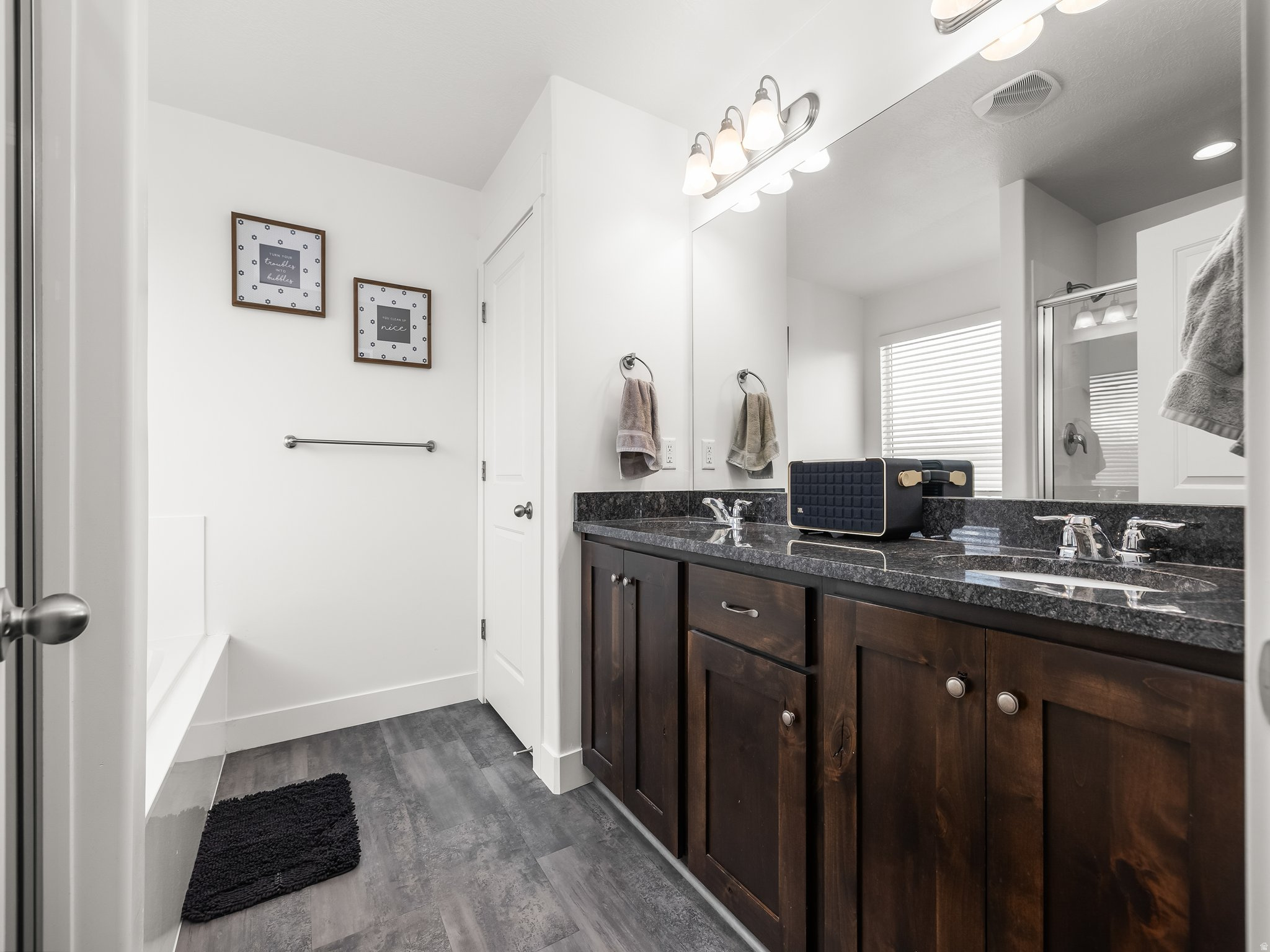 RENAISSANCE - Residential