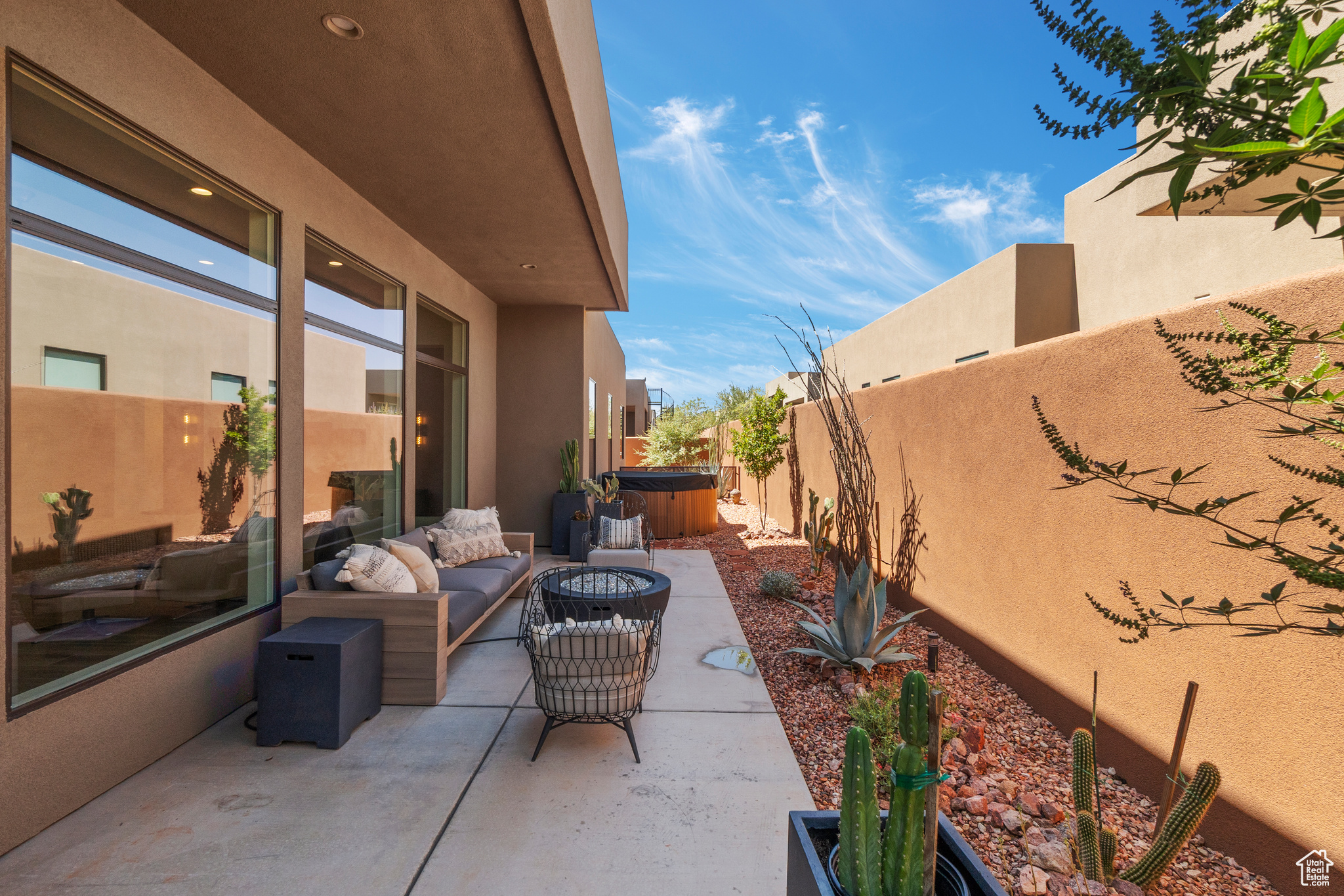 DUNES AT SAND HOLLOW - Residential