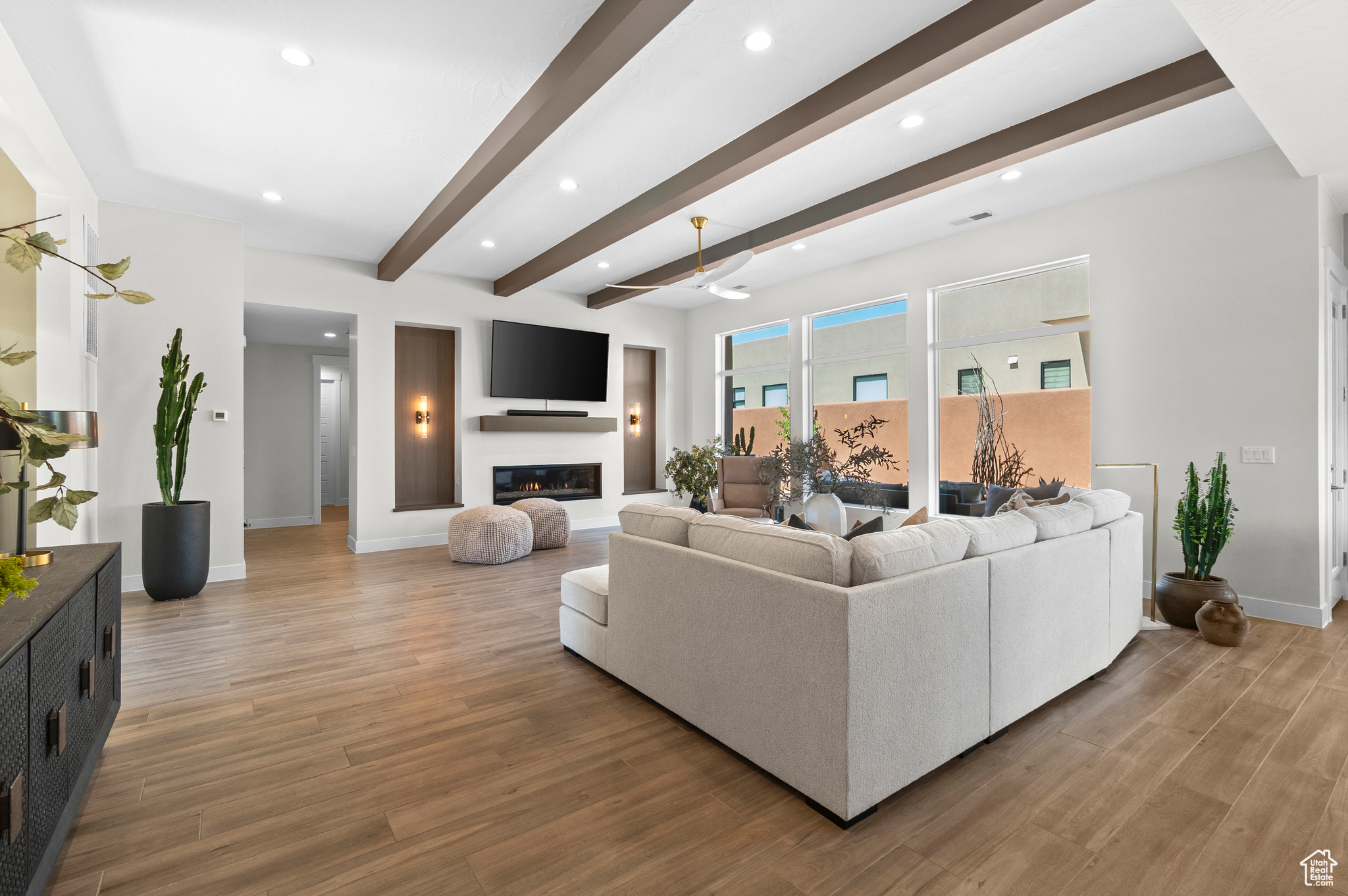 DUNES AT SAND HOLLOW - Residential