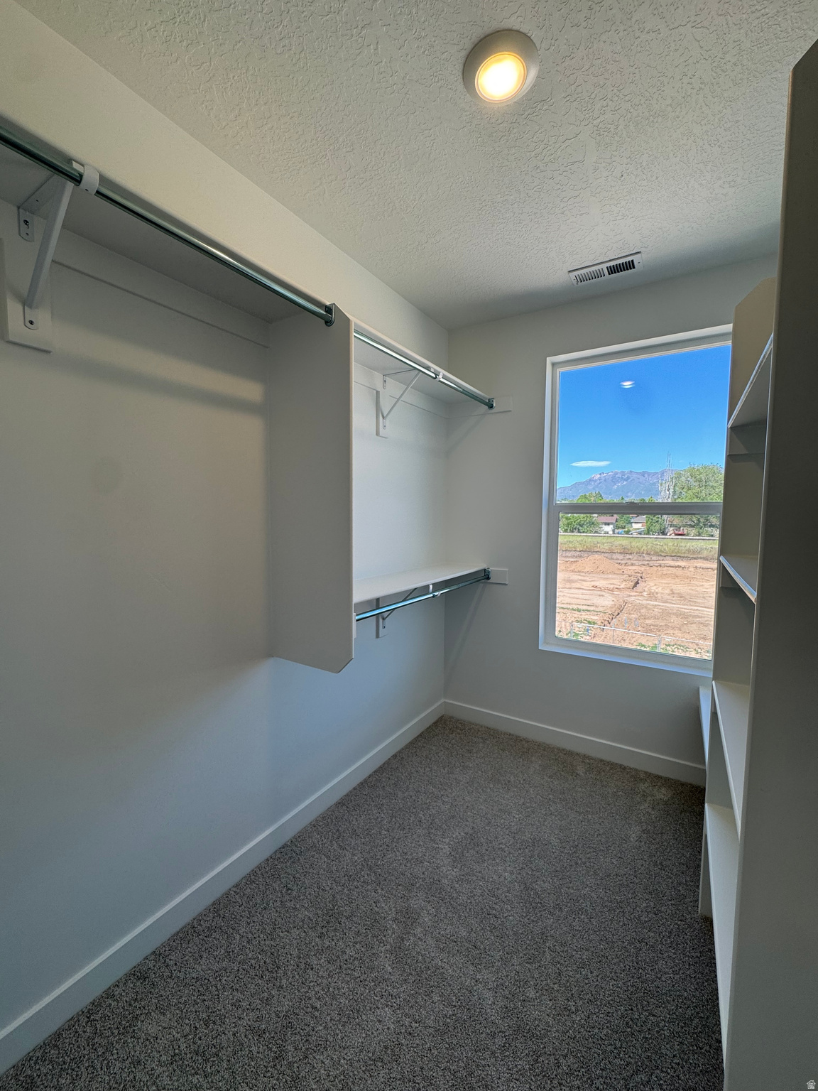 TRAILSIDE - Residential