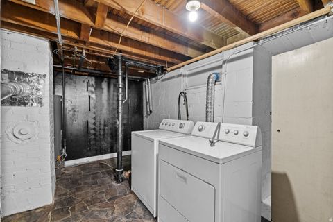 Tiny photo for 121 S LAKEVIEW DR, Clearfield, UT 84015 (MLS # 2121173)