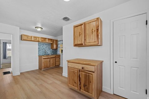 Tiny photo for 121 S LAKEVIEW DR, Clearfield, UT 84015 (MLS # 2121173)
