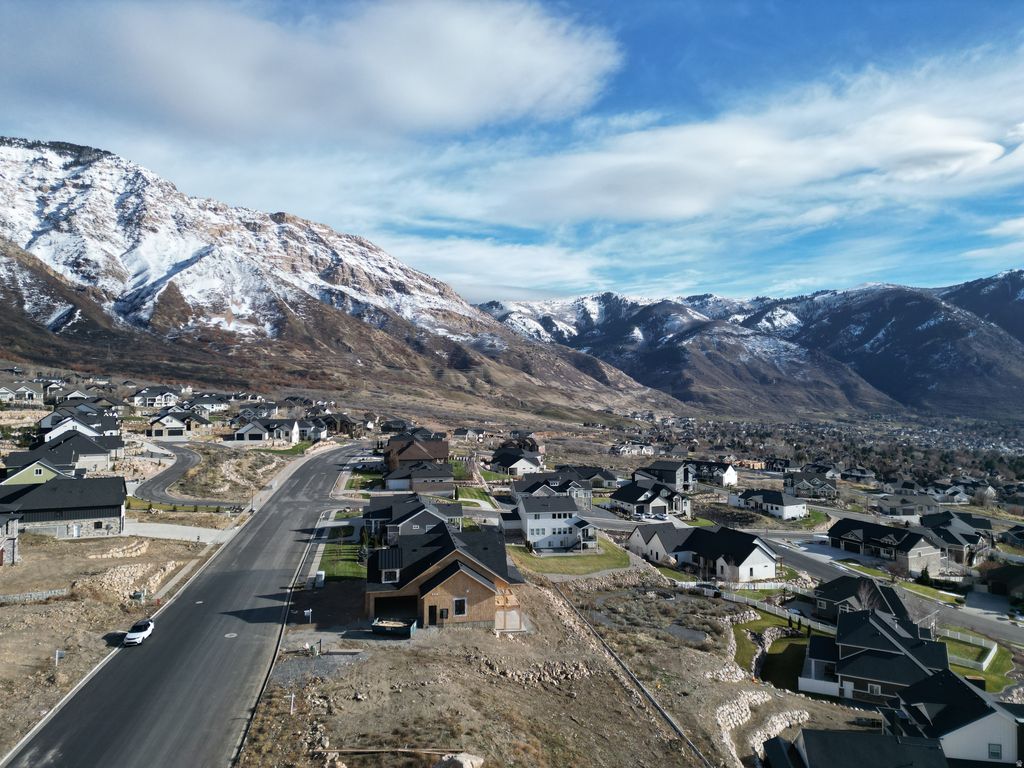 Photo of 765 E MOUNTAIN RD #192, North Ogden, UT 84414 (MLS # 2126405)