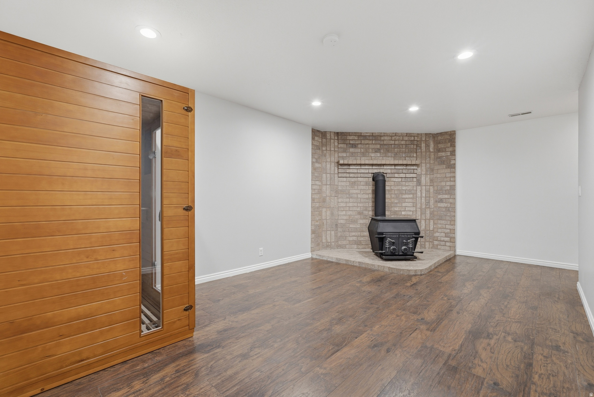 STORM HAVEN - Residential