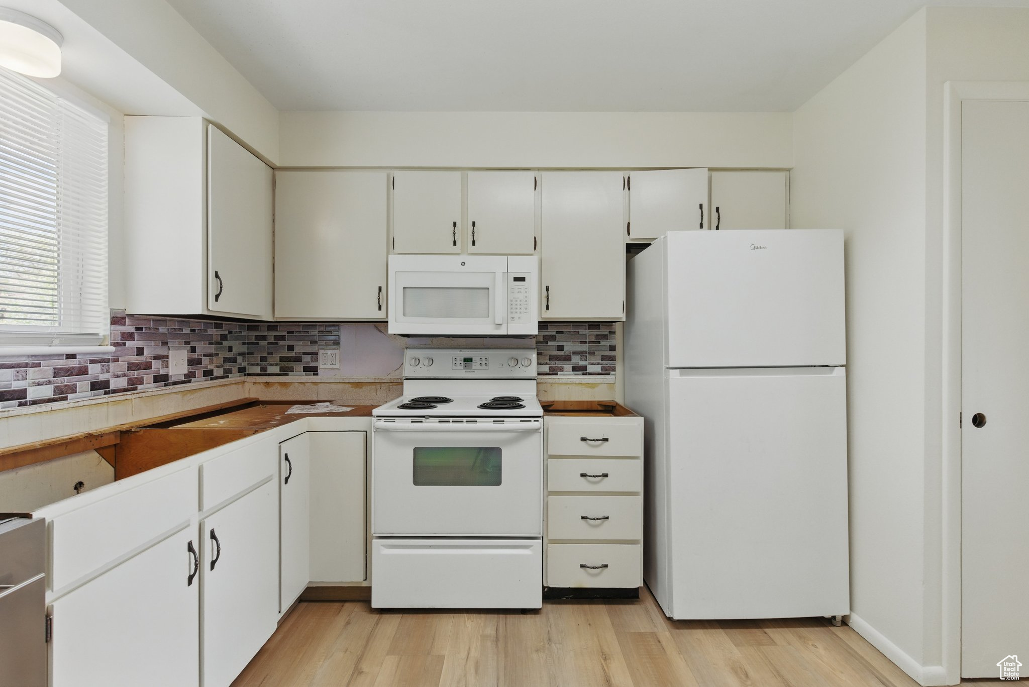 SOUTH MEADOWS - Residential Income
