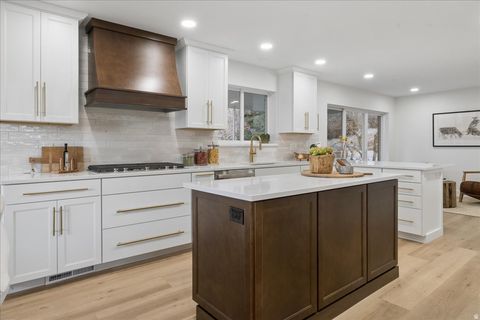 Tiny photo for 1518 S CANTERBURY DR, Salt Lake City, UT 84108 (MLS # 2138146)