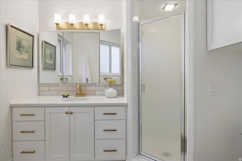 Tiny photo for 1518 S CANTERBURY DR, Salt Lake City, UT 84108 (MLS # 2138146)