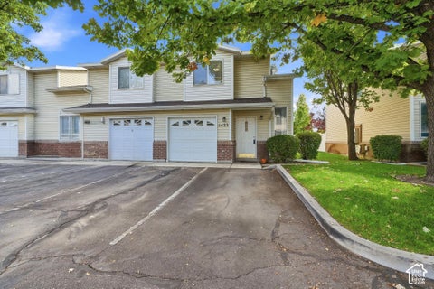 Townhouse For Sale - 1433 W Mayapple Way<br/> West Valley City, UT 84119