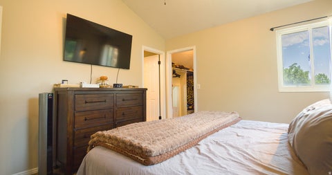 Tiny photo for 823 E CREEKSIDE DR S, Layton, UT 84041 (MLS # 2167130)