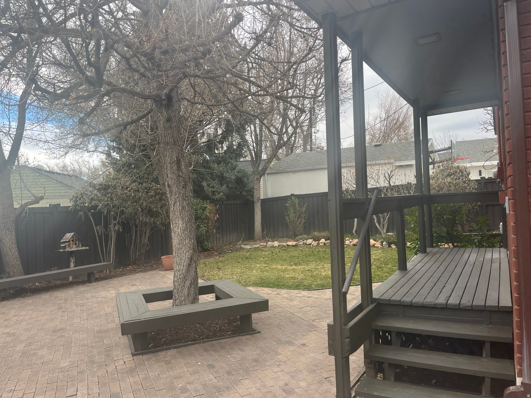 YALECREST LAIRD PARK - Residential