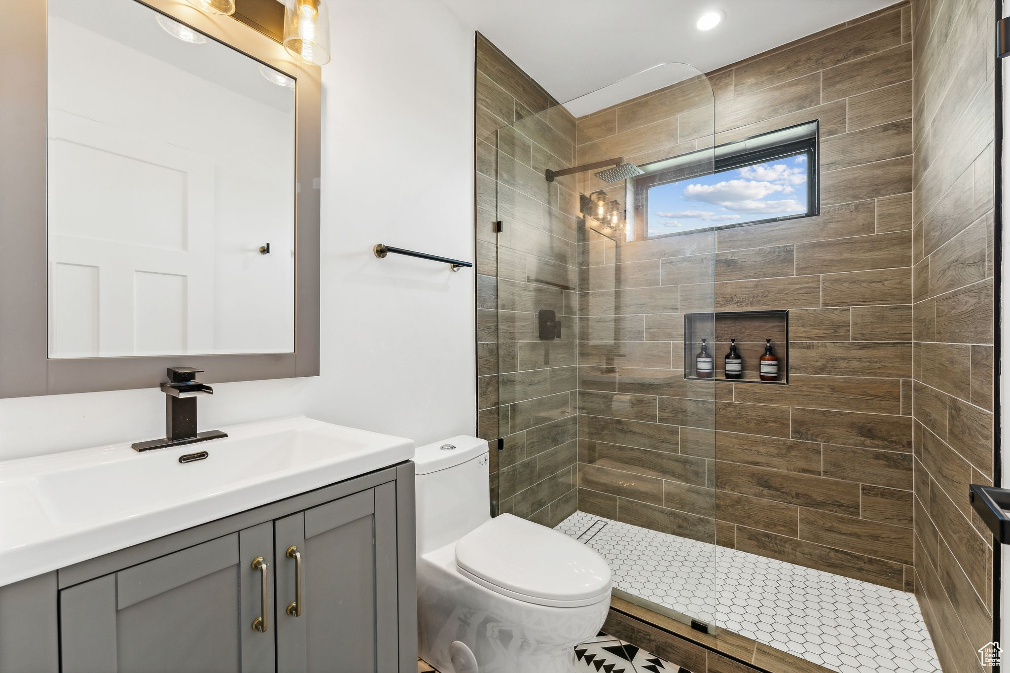 HIGHLAND ESTATES SUBDIVISION - Residential