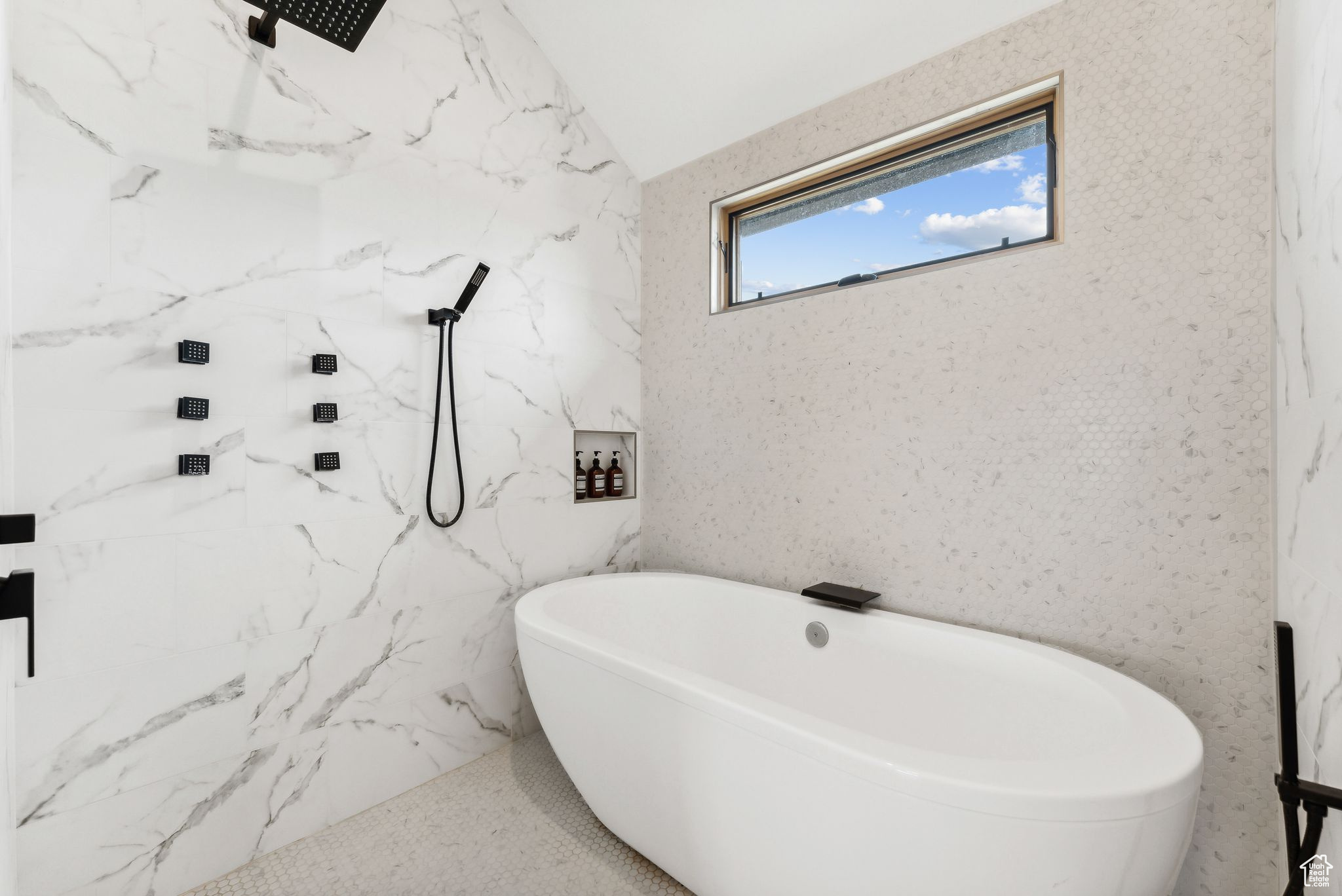 HIGHLAND ESTATES SUBDIVISION - Residential