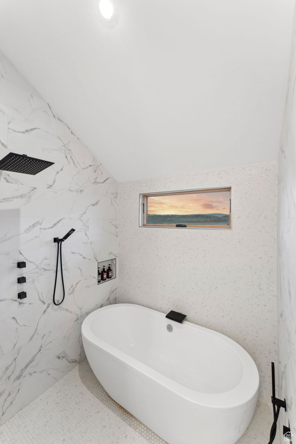 HIGHLAND ESTATES SUBDIVISION - Residential