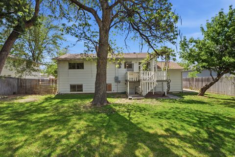 Tiny photo for 7059 S 1850 E, Cottonwood Heights, UT 84121 (MLS # 2159444)