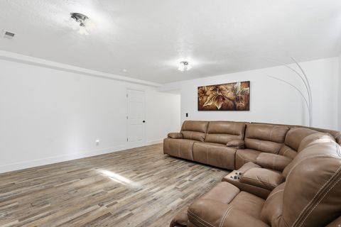 Tiny photo for 71 E HUNTERS HVN, Saratoga Springs, UT 84045 (MLS # 2127861)