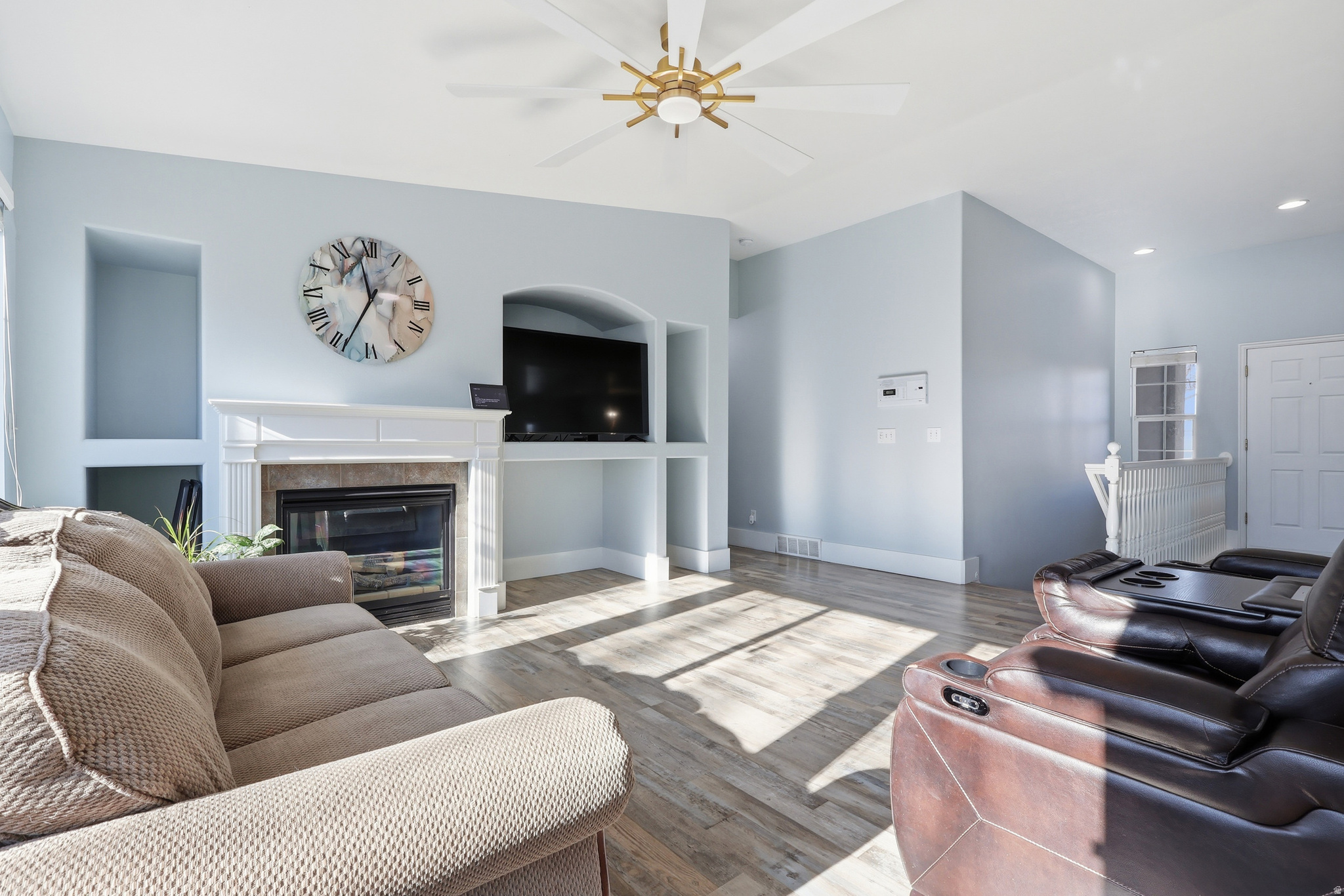 SARATOGA SPRINGS - Residential