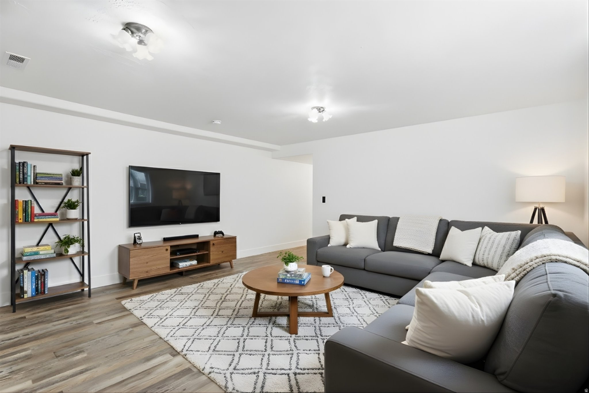 SARATOGA SPRINGS - Residential