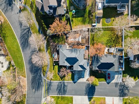 Tiny photo for 71 E HUNTERS HVN, Saratoga Springs, UT 84045 (MLS # 2127861)