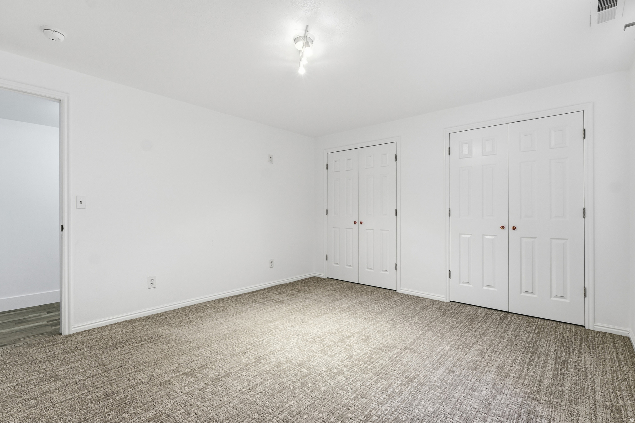 SARATOGA SPRINGS - Residential