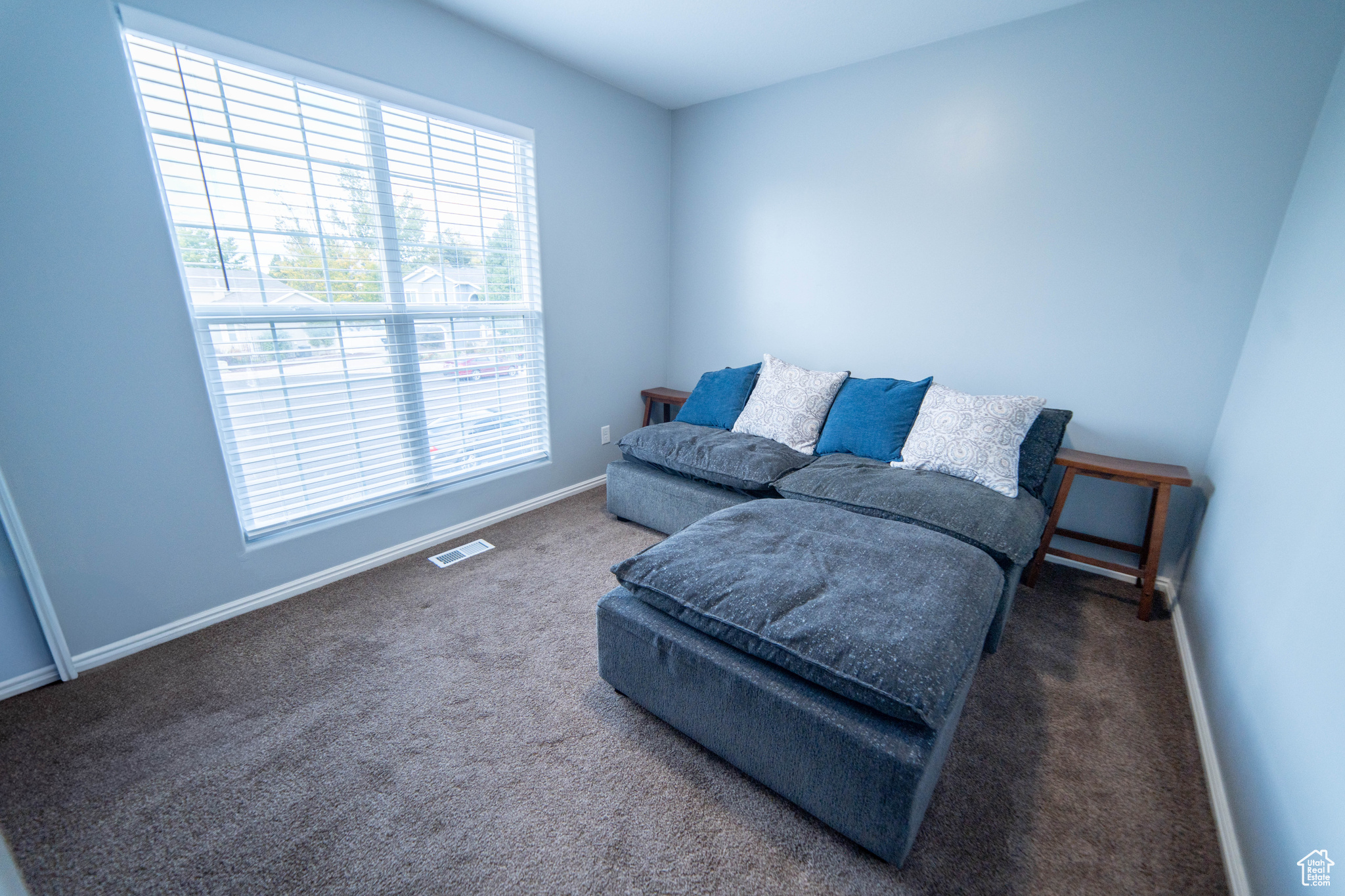 RIVERSIDE EST - Residential