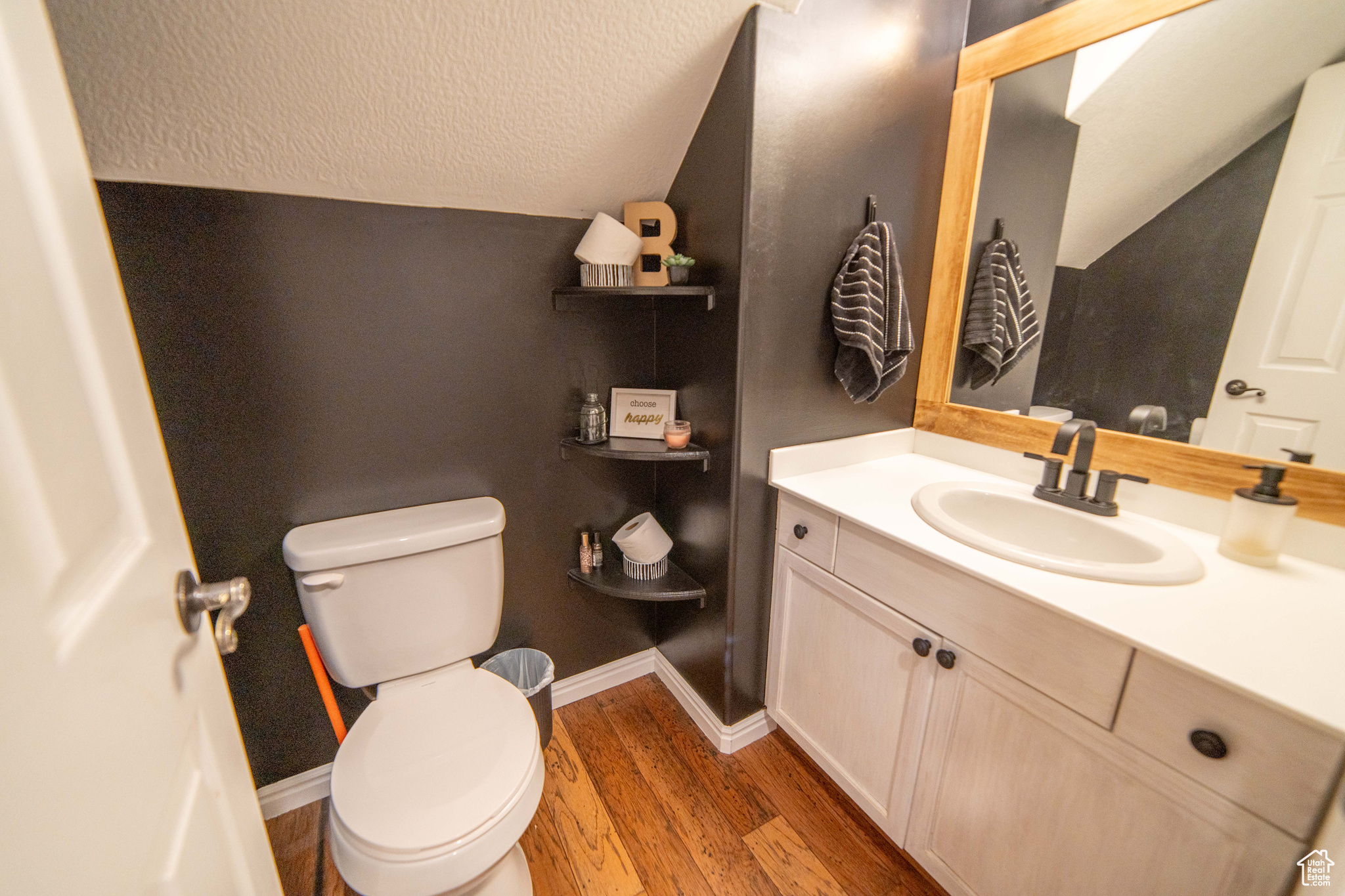 RIVERSIDE EST - Residential