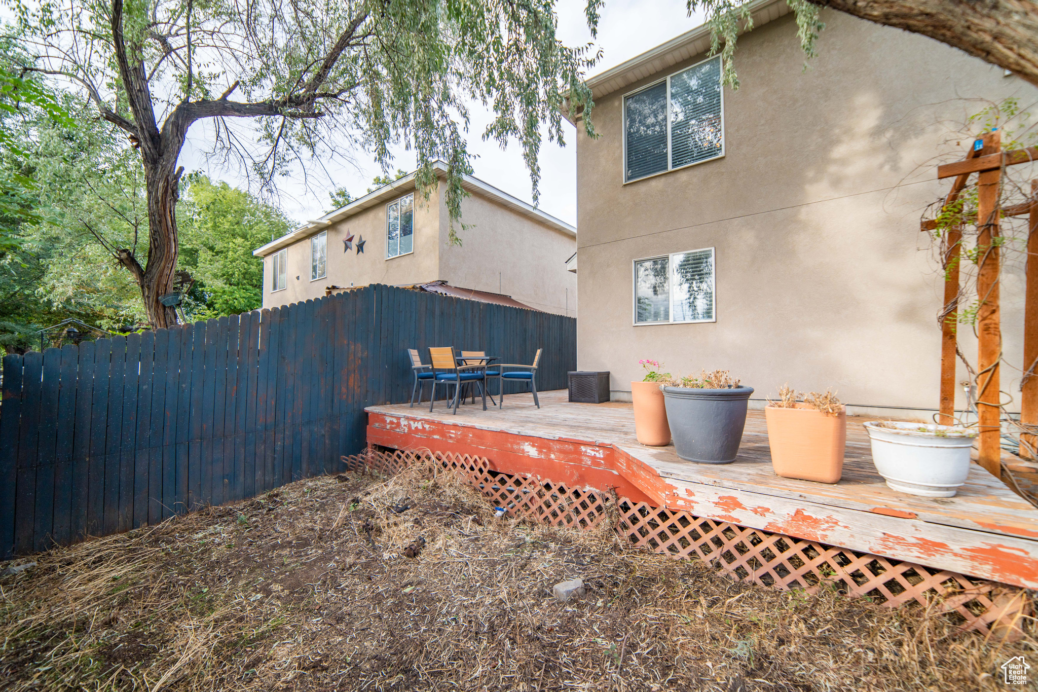 RIVERSIDE EST - Residential