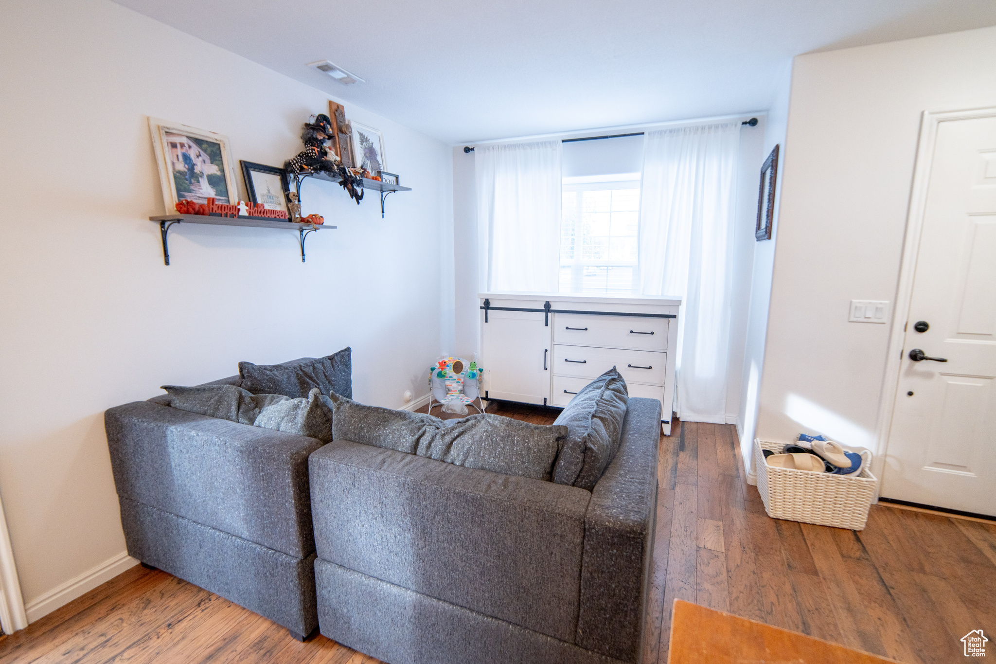 RIVERSIDE EST - Residential