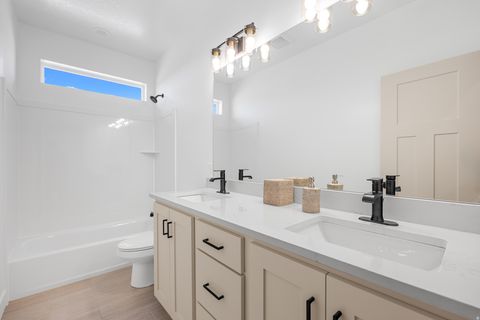 Tiny photo for 2824 S EAGLE DR #09, Spanish Fork, UT 84660 (MLS # 2128887)