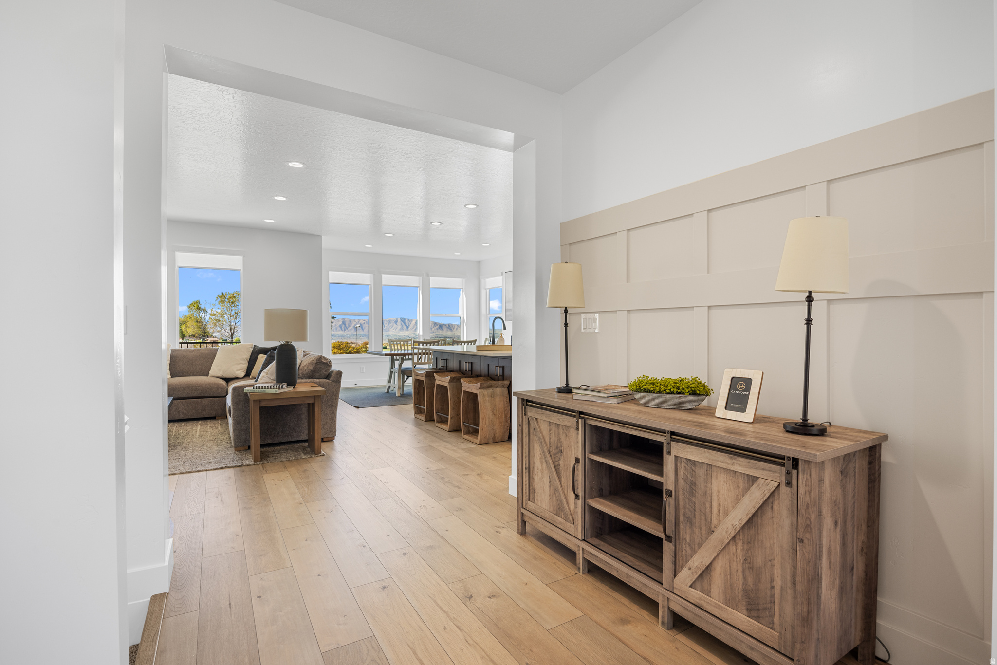 OAKRIDGE COVE - Residential