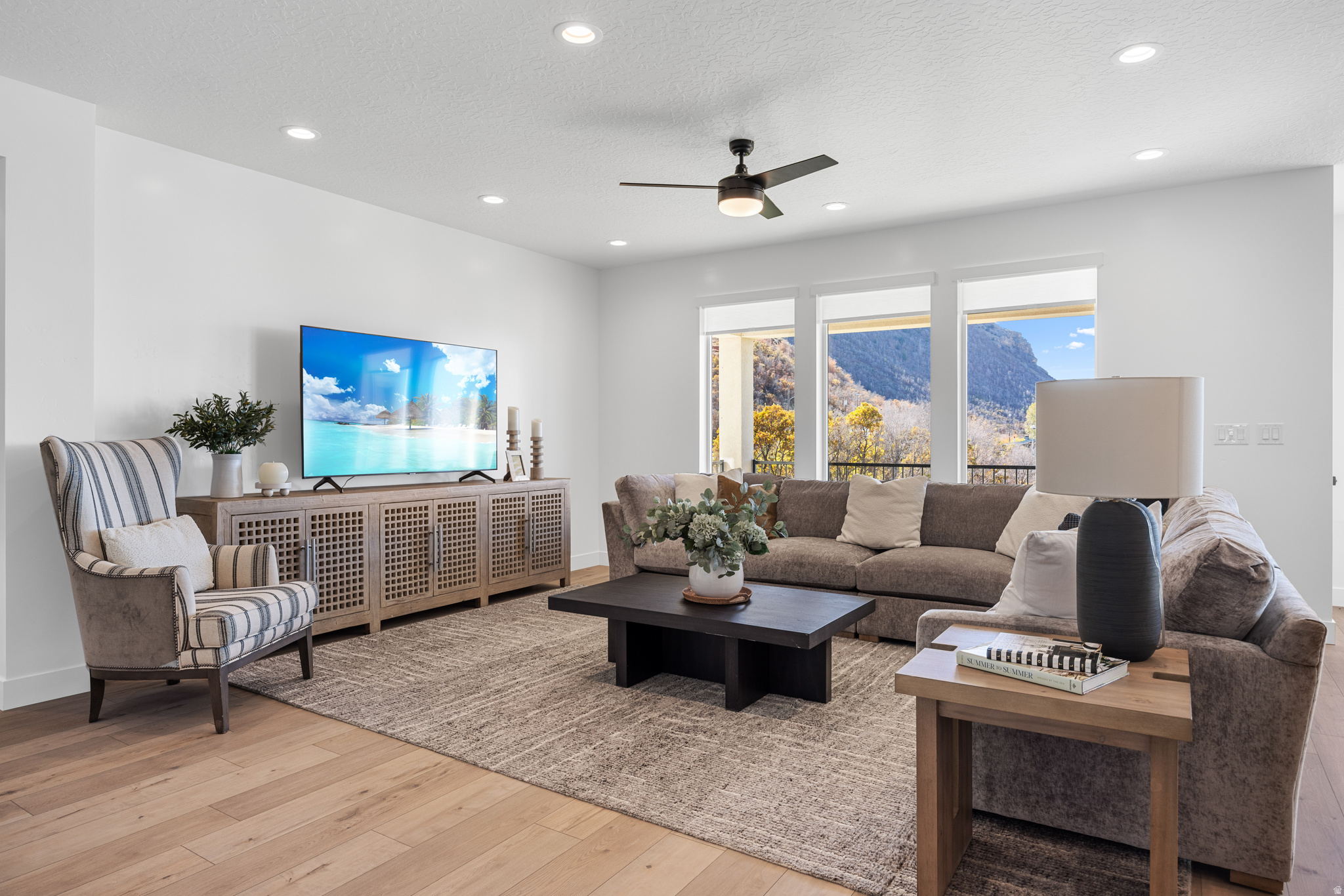 OAKRIDGE COVE - Residential