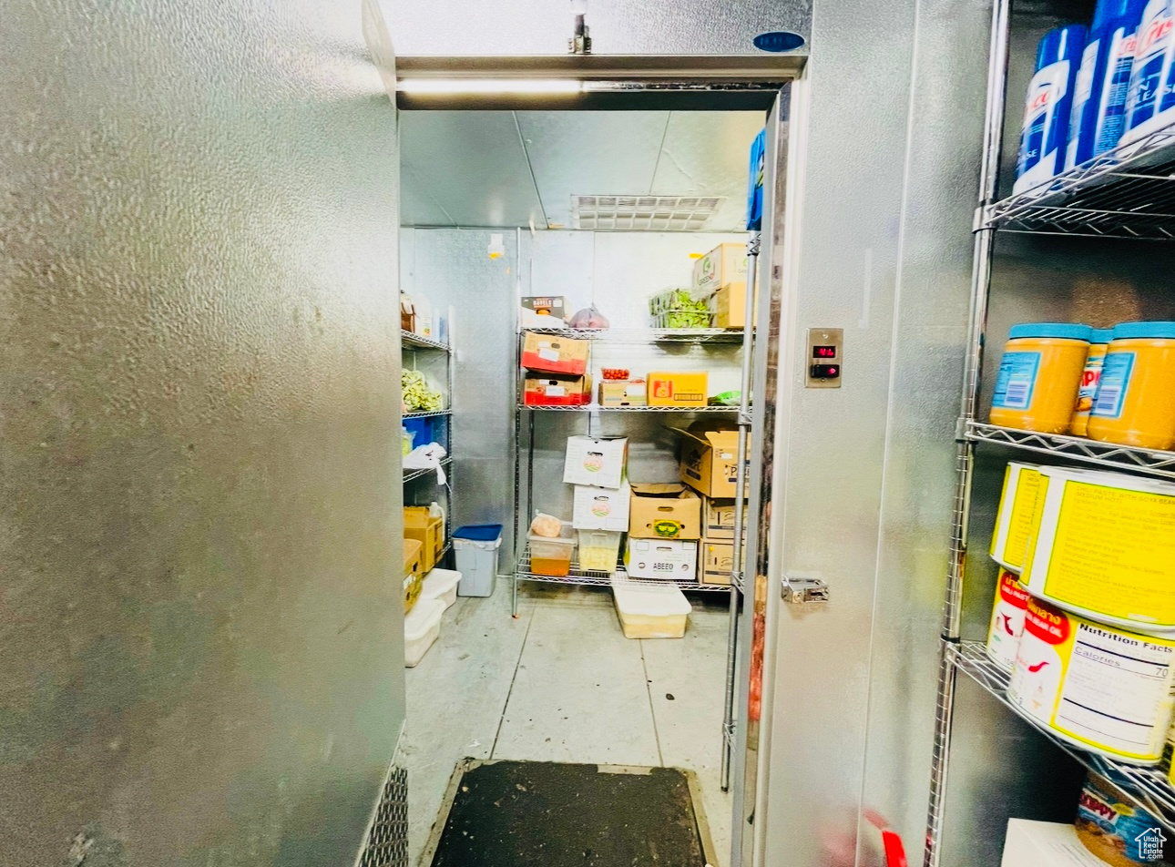 PARK CITY - Commercial Sale