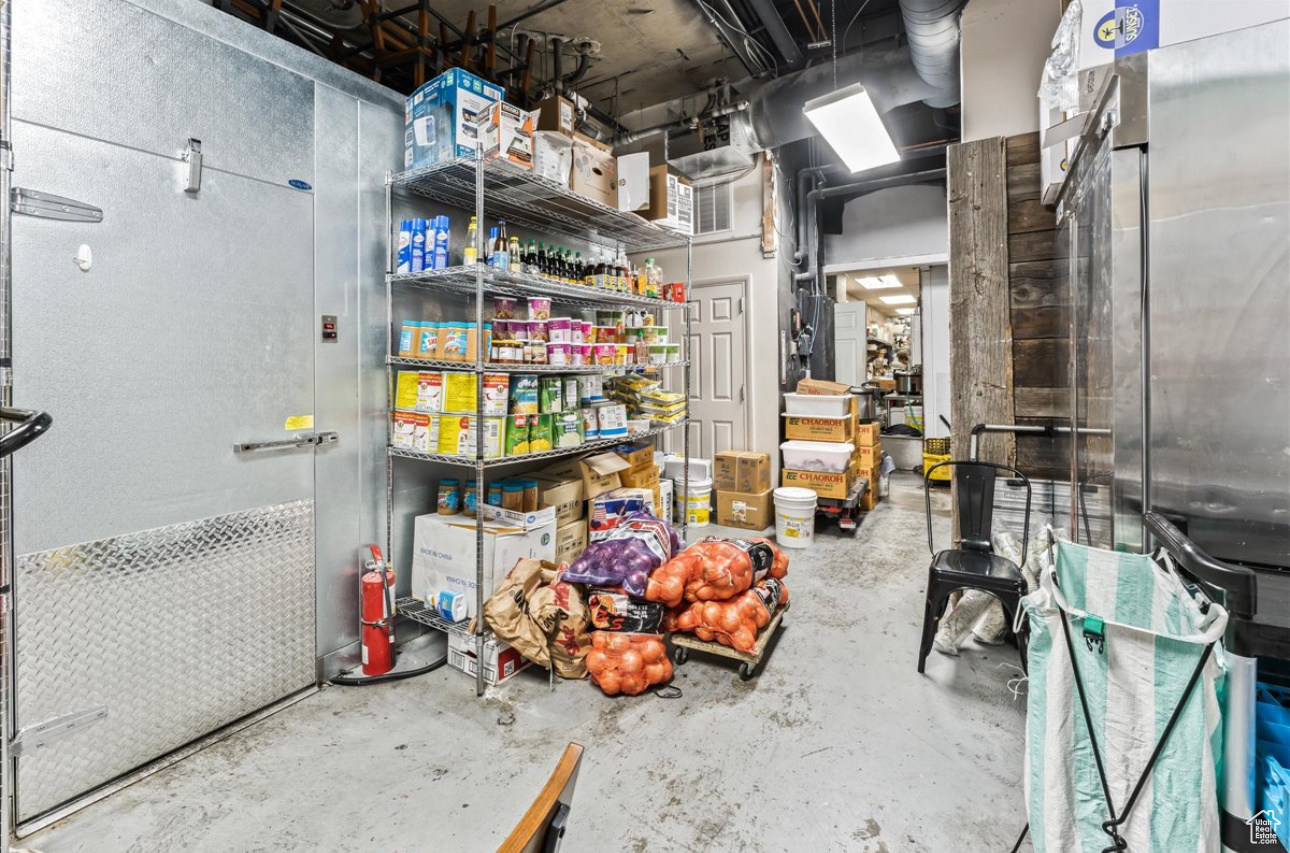 PARK CITY - Commercial Sale