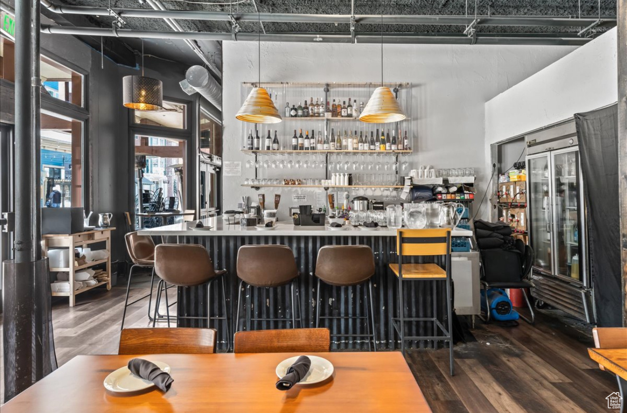 PARK CITY - Commercial Sale