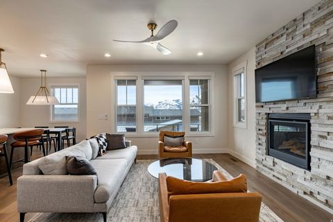 Tiny photo for 11691 N SHORELINE DR, Hideout, UT 84036 (MLS # 2127325)