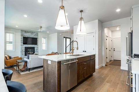 Tiny photo for 11691 N SHORELINE DR, Hideout, UT 84036 (MLS # 2127325)