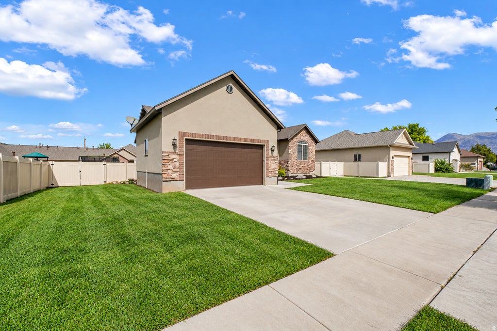 Photo of 1770 W 100 S, Lehi, UT 84043 (MLS # 2185967)