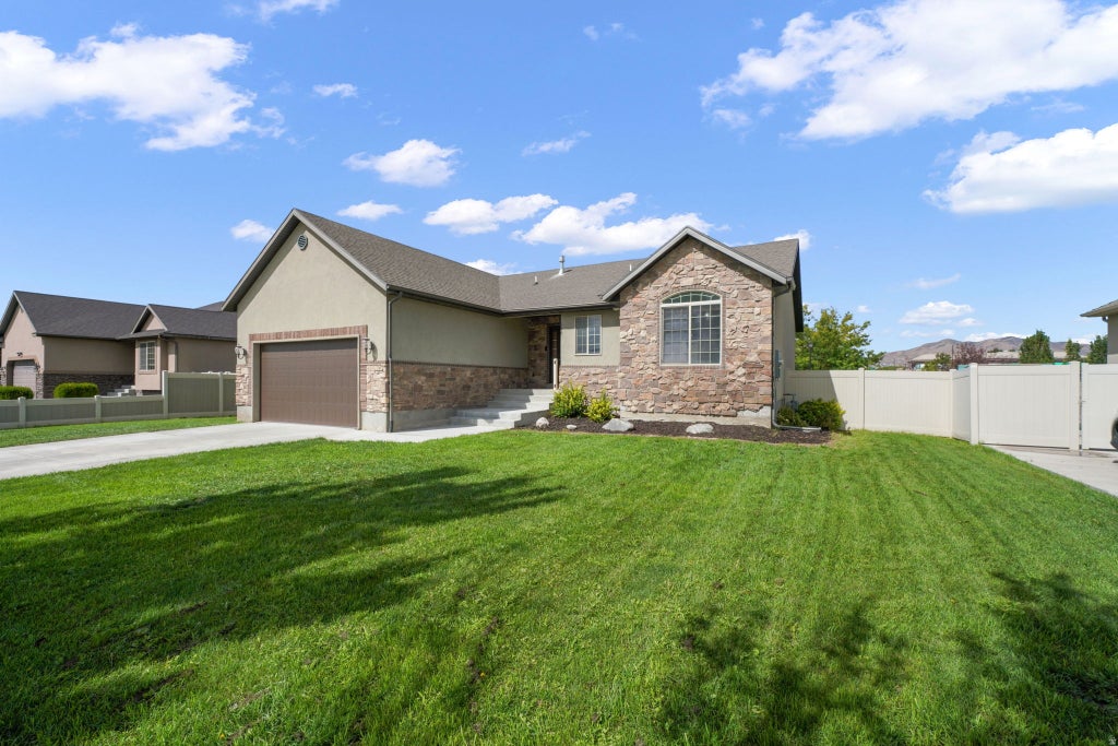 Photo of 1770 W 100 S, Lehi, UT 84043 (MLS # 2185967)