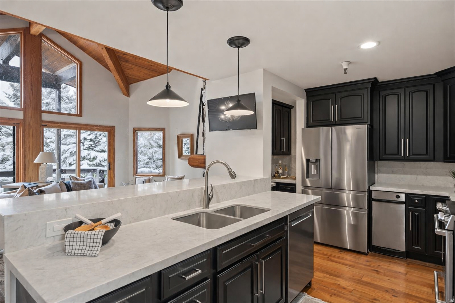 ONTARIO LODGE - Residential