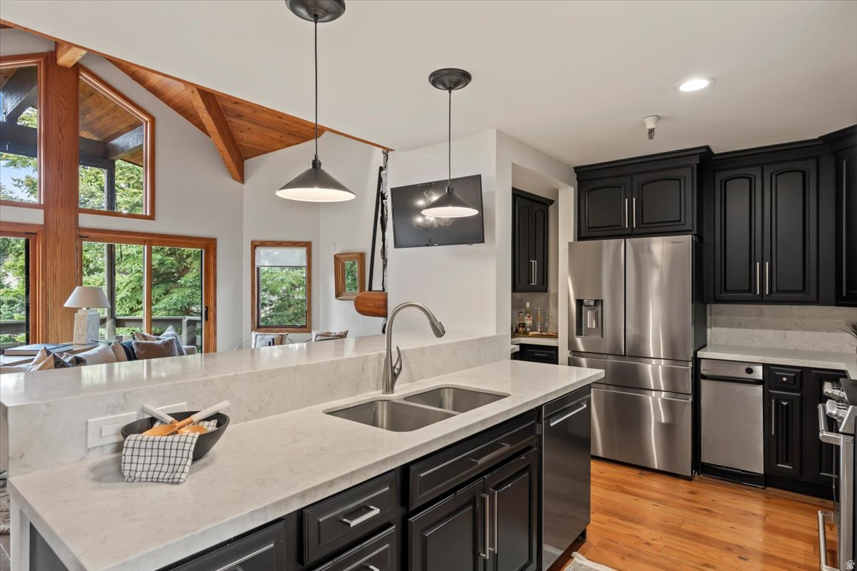 ONTARIO LODGE - Residential