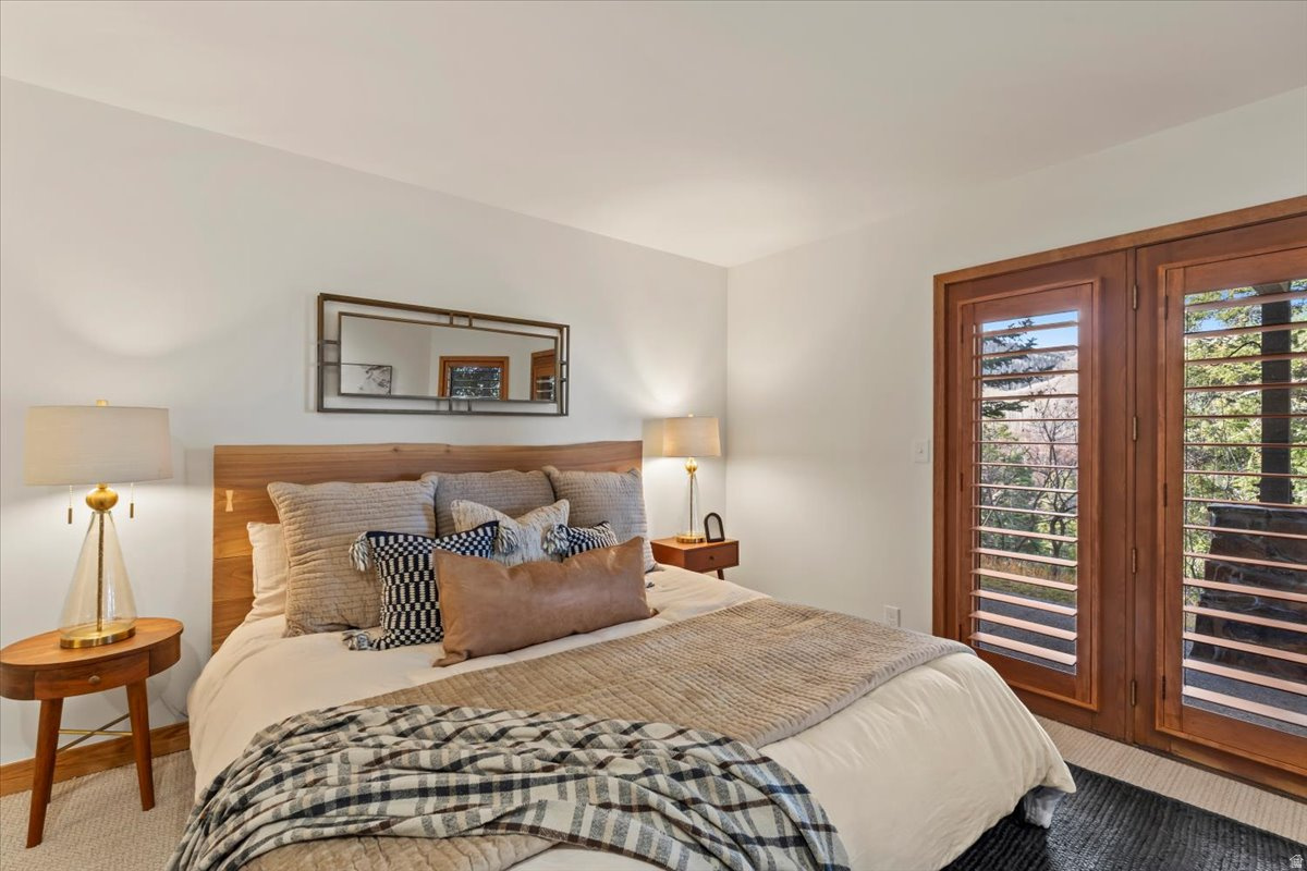 ONTARIO LODGE - Residential