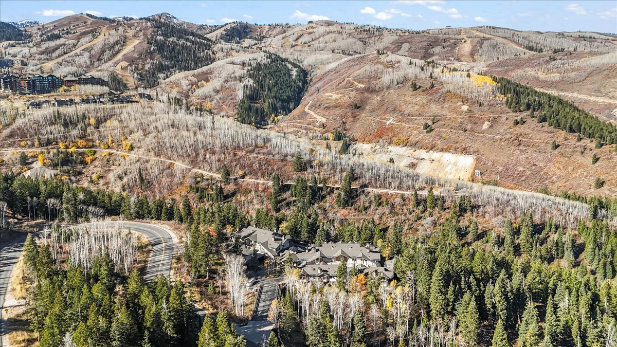 ONTARIO LODGE - Residential