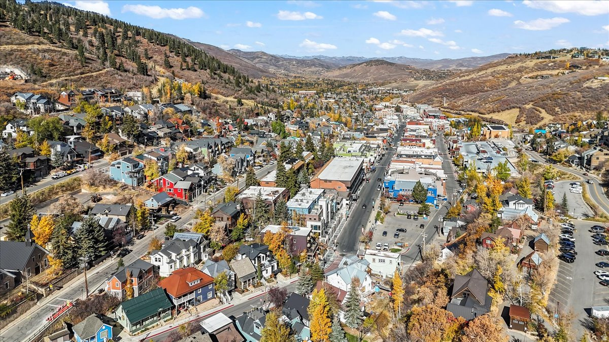 ONTARIO LODGE - Residential