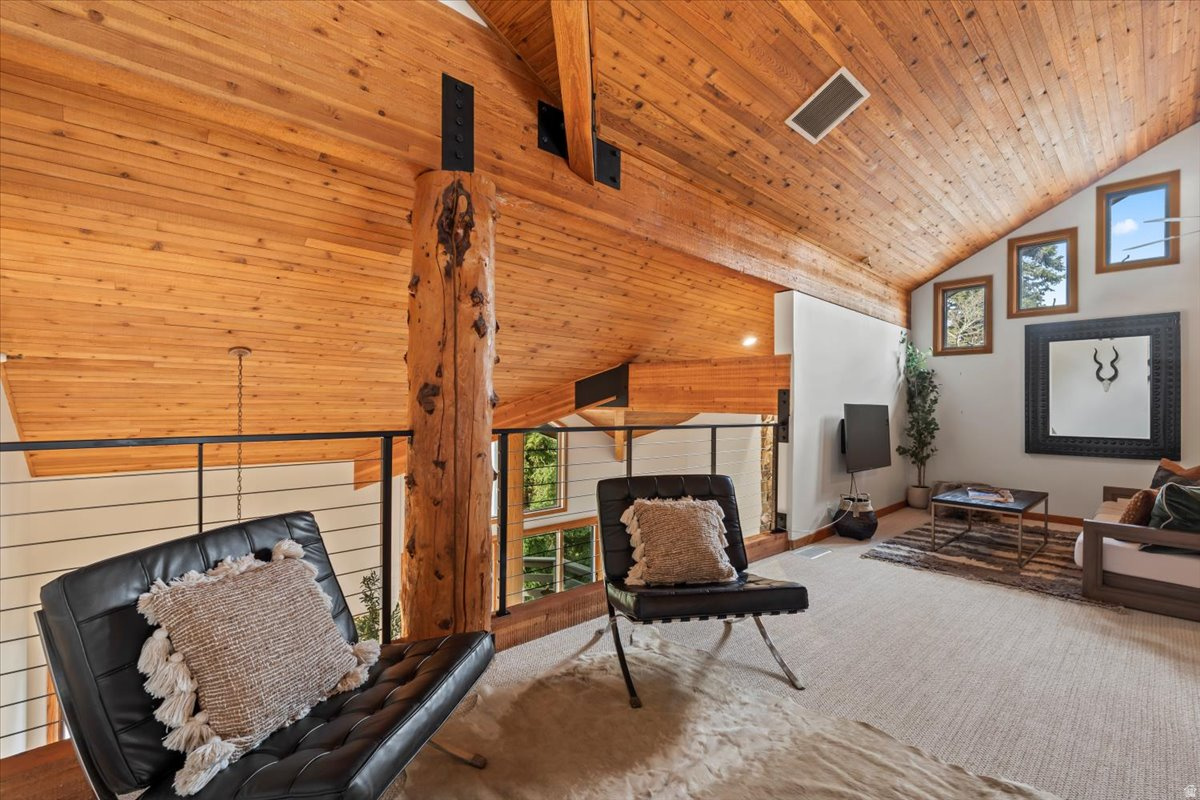 ONTARIO LODGE - Residential