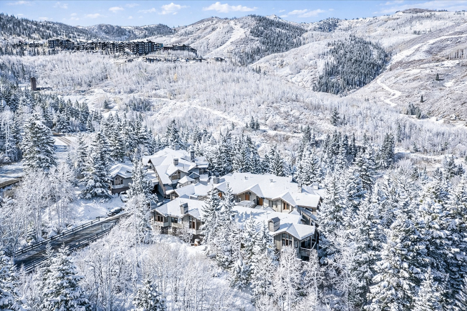 ONTARIO LODGE - Residential