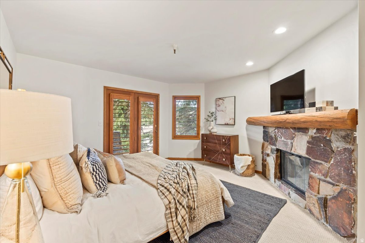 ONTARIO LODGE - Residential