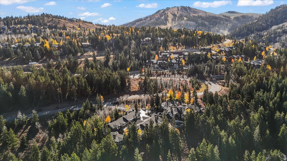 ONTARIO LODGE - Residential